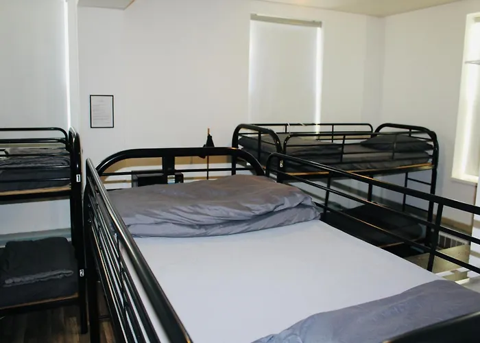 Dormitory Room Mixed